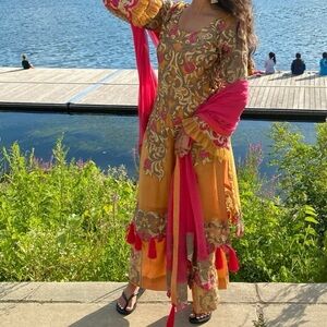 Unique pakistani indian salwar kameez formal dress suit